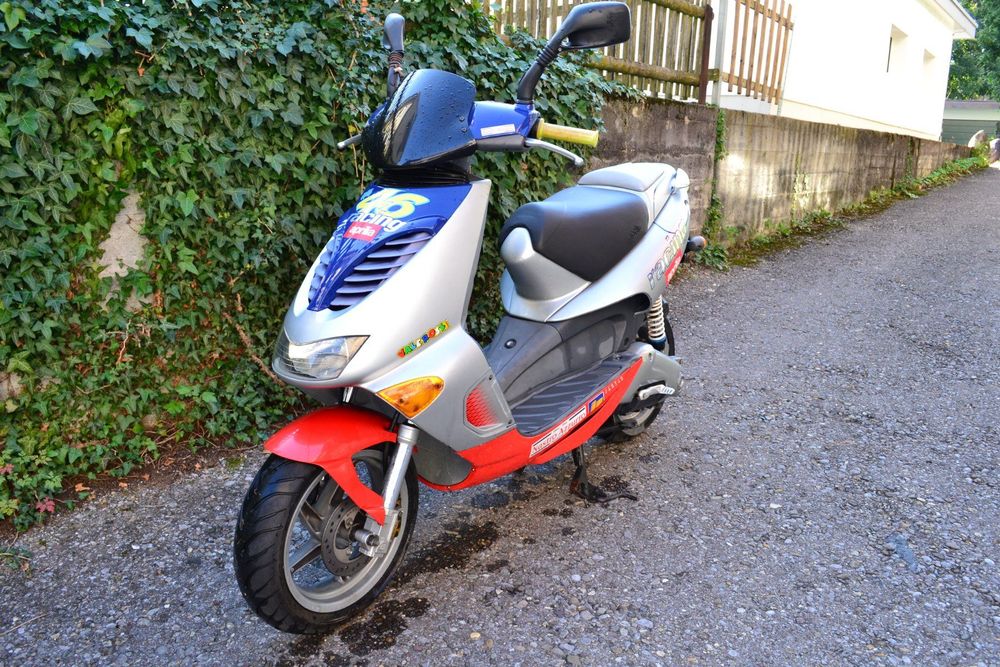 Aprilia SR50 Racing Valentino Rossi 46 (Defekt) in Meilen für CHF 185 ...