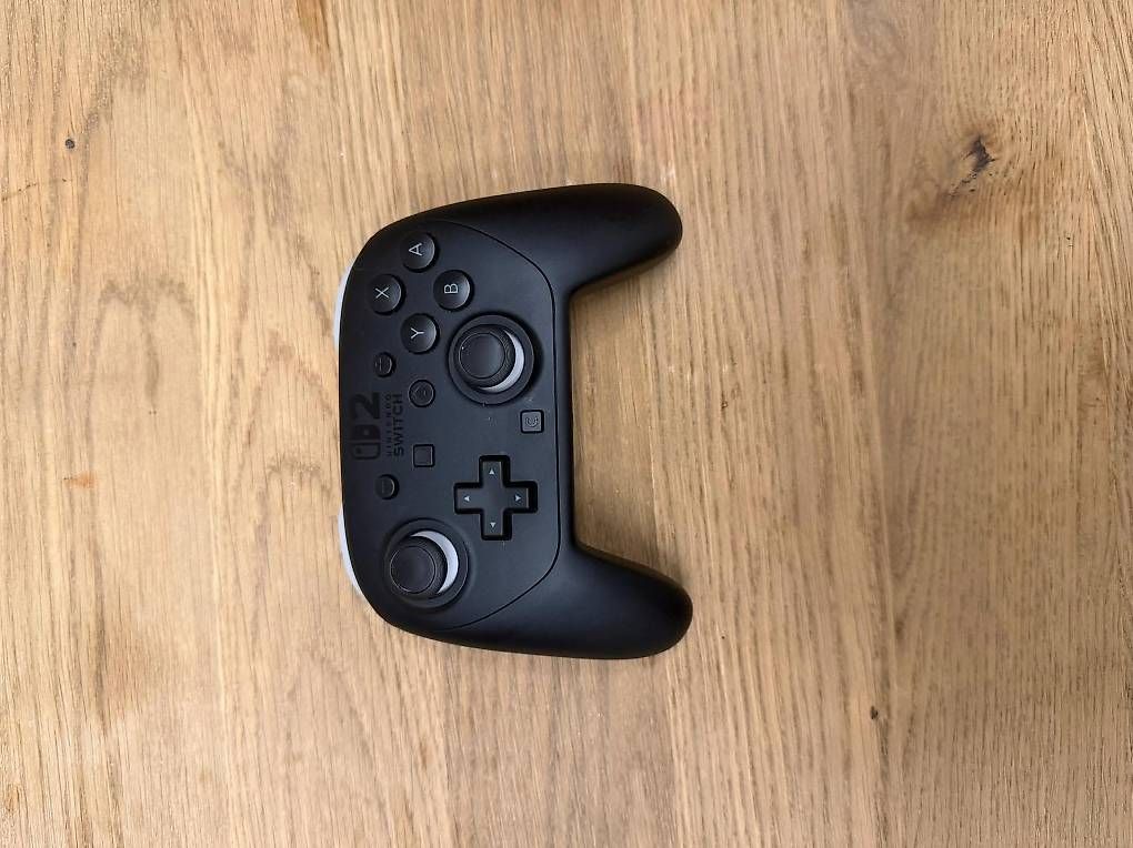 Controller: Nintendo Switch 2 Pro Controller Schwarz  wie neu – Usato da Niederbipp venduto da flo_hvx8 2