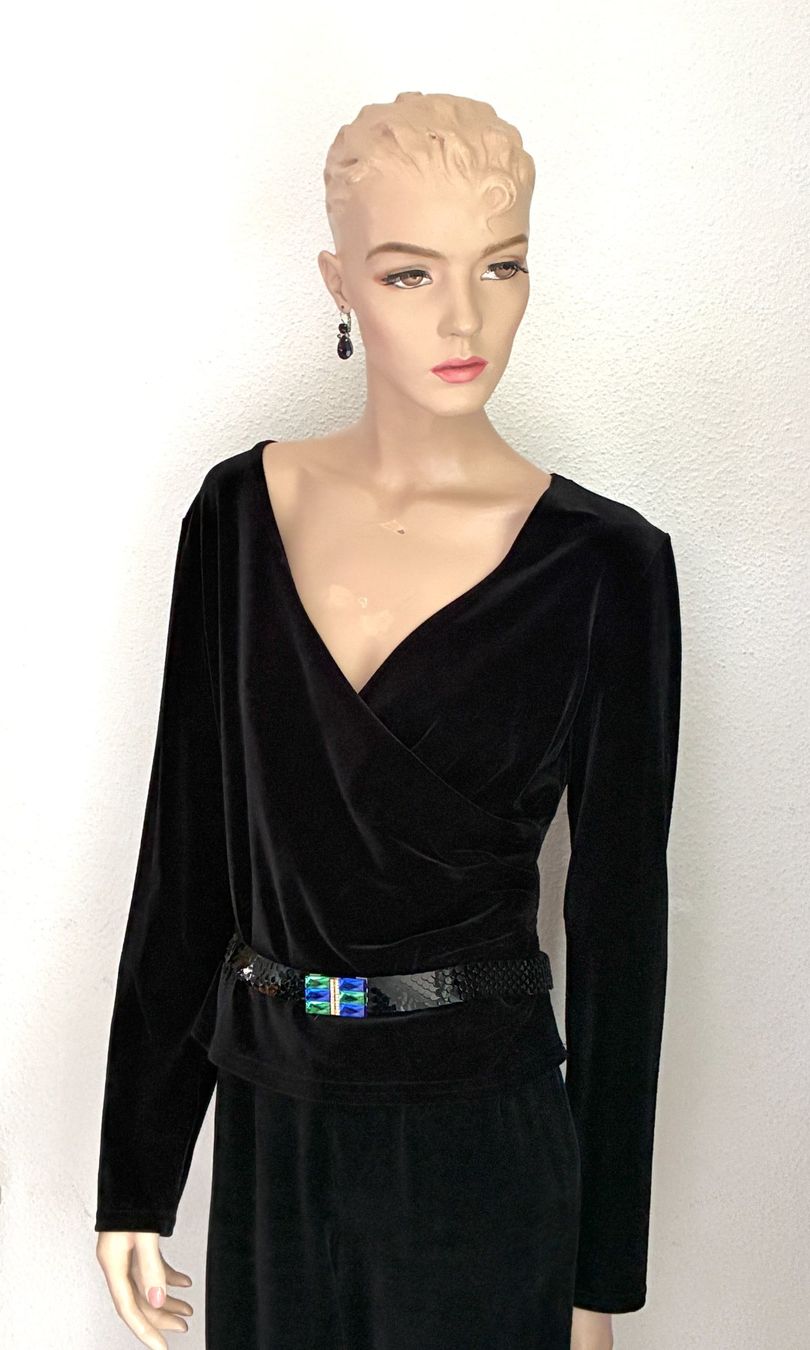 Costumes: Schwarzes Samt Ensemble Top/Hose/Gürtel – D'occasion à Kloten par Nephty
