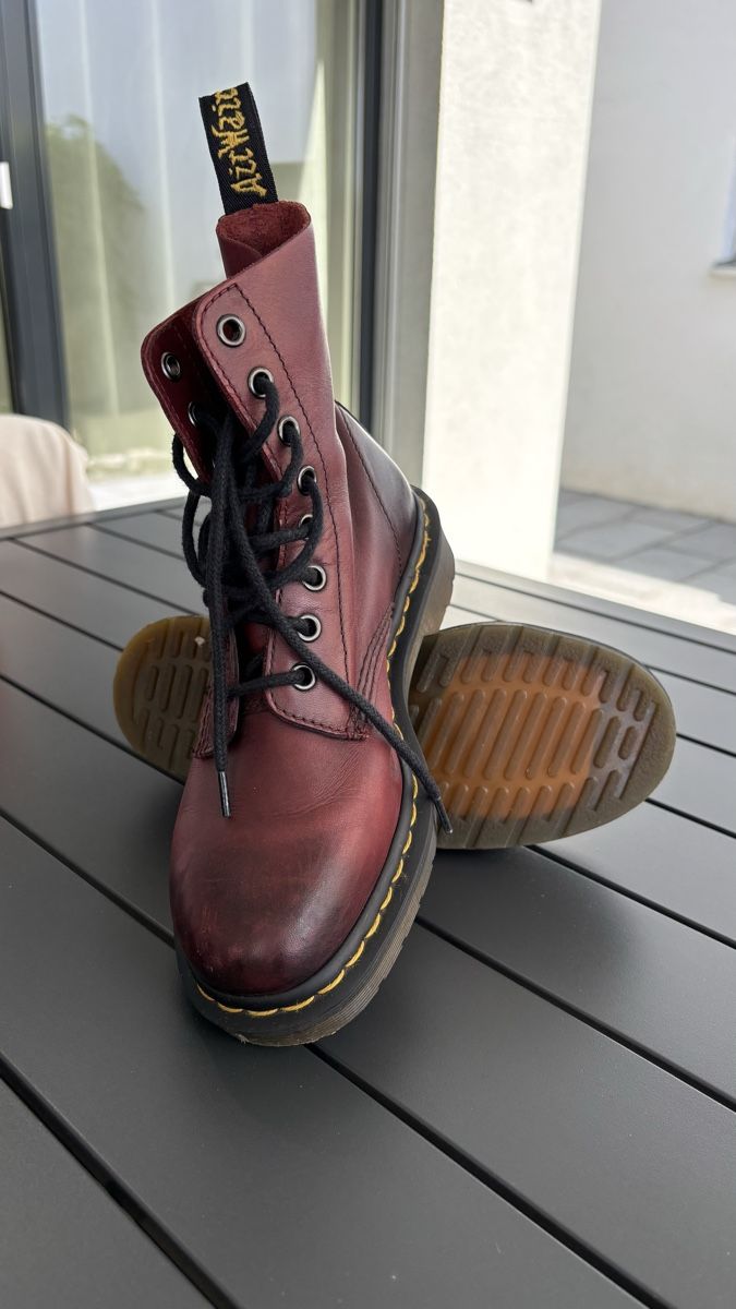 Dr. Martens Damenschuhe: Dr. Martens Docs – Gebraucht aus Muhen von diegobeerle 2