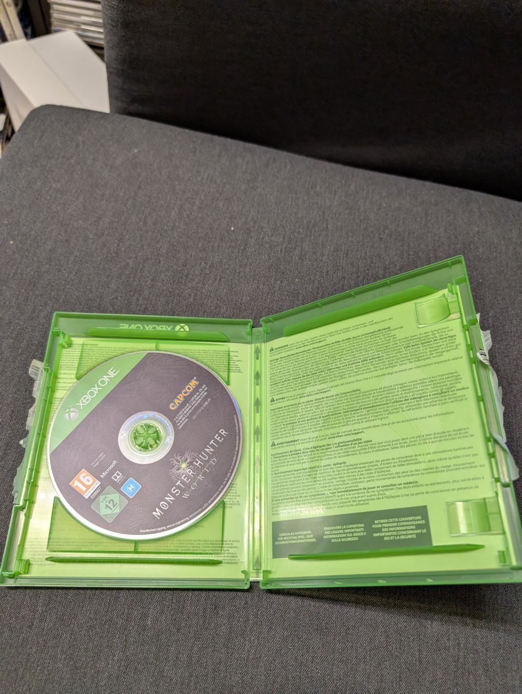 Giochi: Monster hunter world Microsoft Xbox Series x / one – Usato da Giubiasco venduto da Ticinerd 2