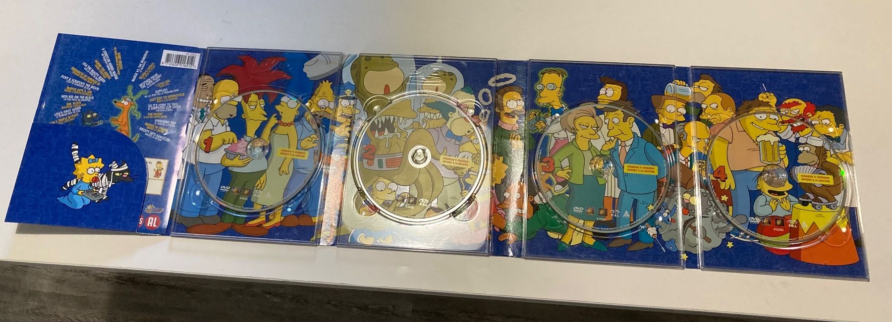 Tutti i DVDs: Les Simpsons Saison 4 DVD Coffret Collector 4 DVD – Usato da Bassecourt venduto da CALUMET-X 1