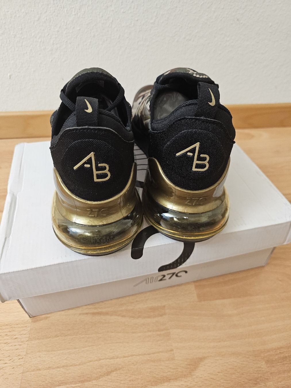 Nike Scarpe da uomo: Nike Air Max 270 Grösse 44.5 – Nuovo e nell'imballaggio originale da Wettingen venduto da mvilen 3