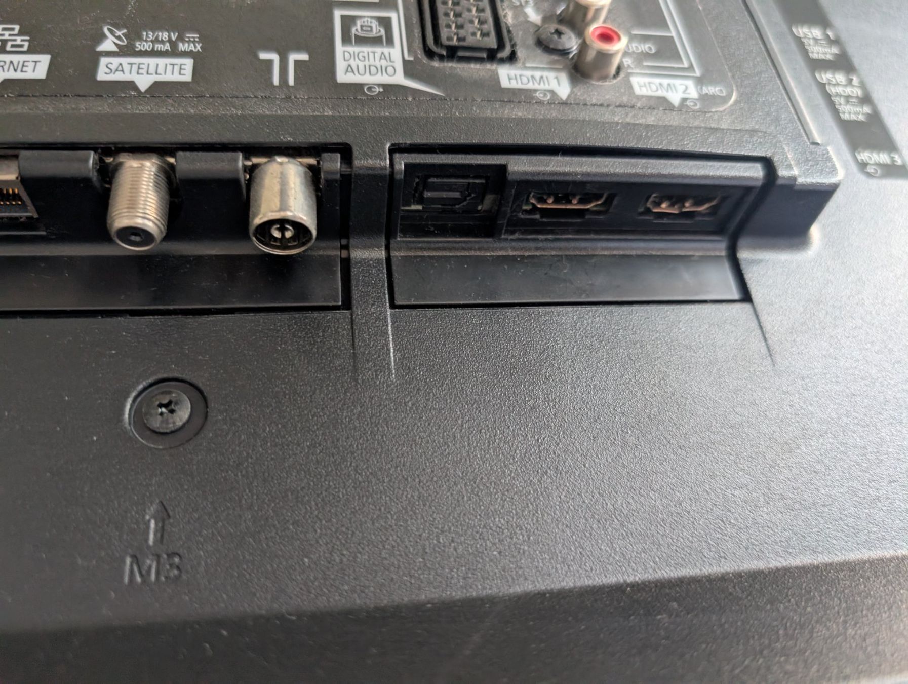 Panasonic Fernseher: Panasonic TX-42ASW654 – Gebraucht aus Zürich von kun_q5pg 5