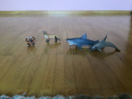 Tierfiguren Set vier Tiere gebraucht guter Zustand