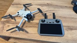 DJI Mini 4 Pro (RC 2) inkl. Zubehör – top Zustand