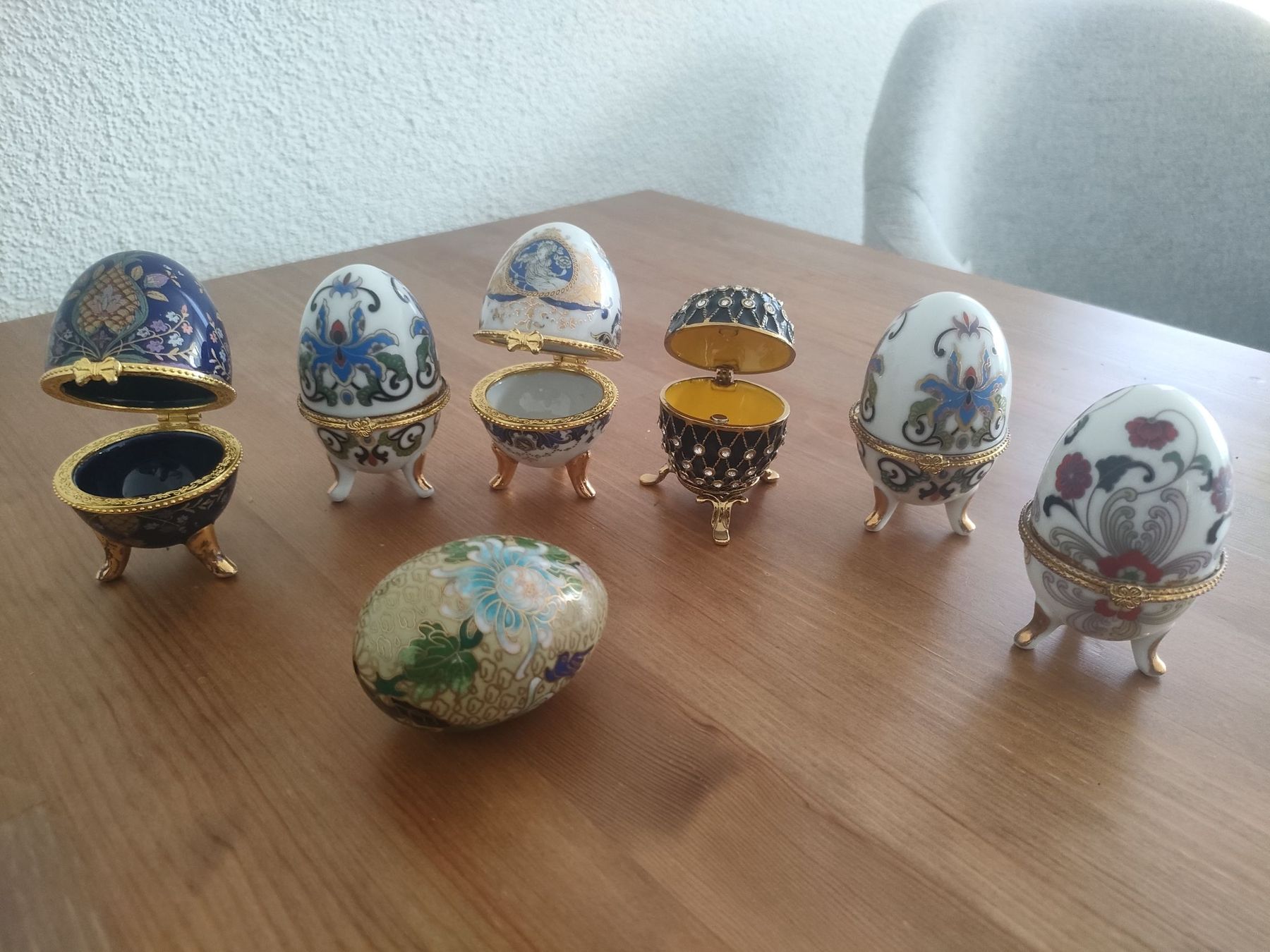 Tutte le decorazioni: Lot 7 Ei fabergé still – Difettoso da Weiningen TG venduto da NumisBila