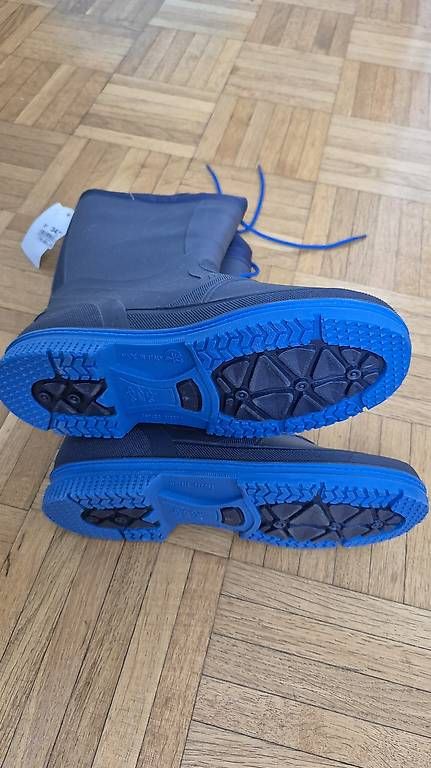 Scarpe da uomo: Bottes en caoutchouc taille 37 bleues neuf – Usato da Lausanne venduto da ang_h5kp 1