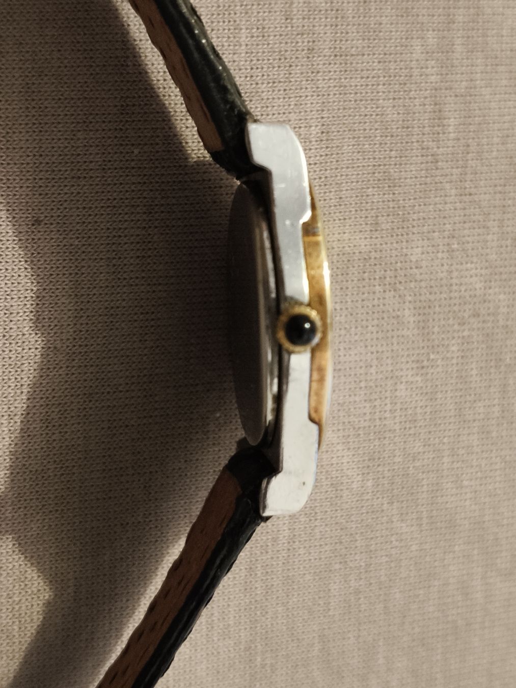 Zenith Orologi: Zenith Damen Quarzuhr läuft einwandfrei – Usato da Glattbrugg venduto da tarnkappenbomber 2