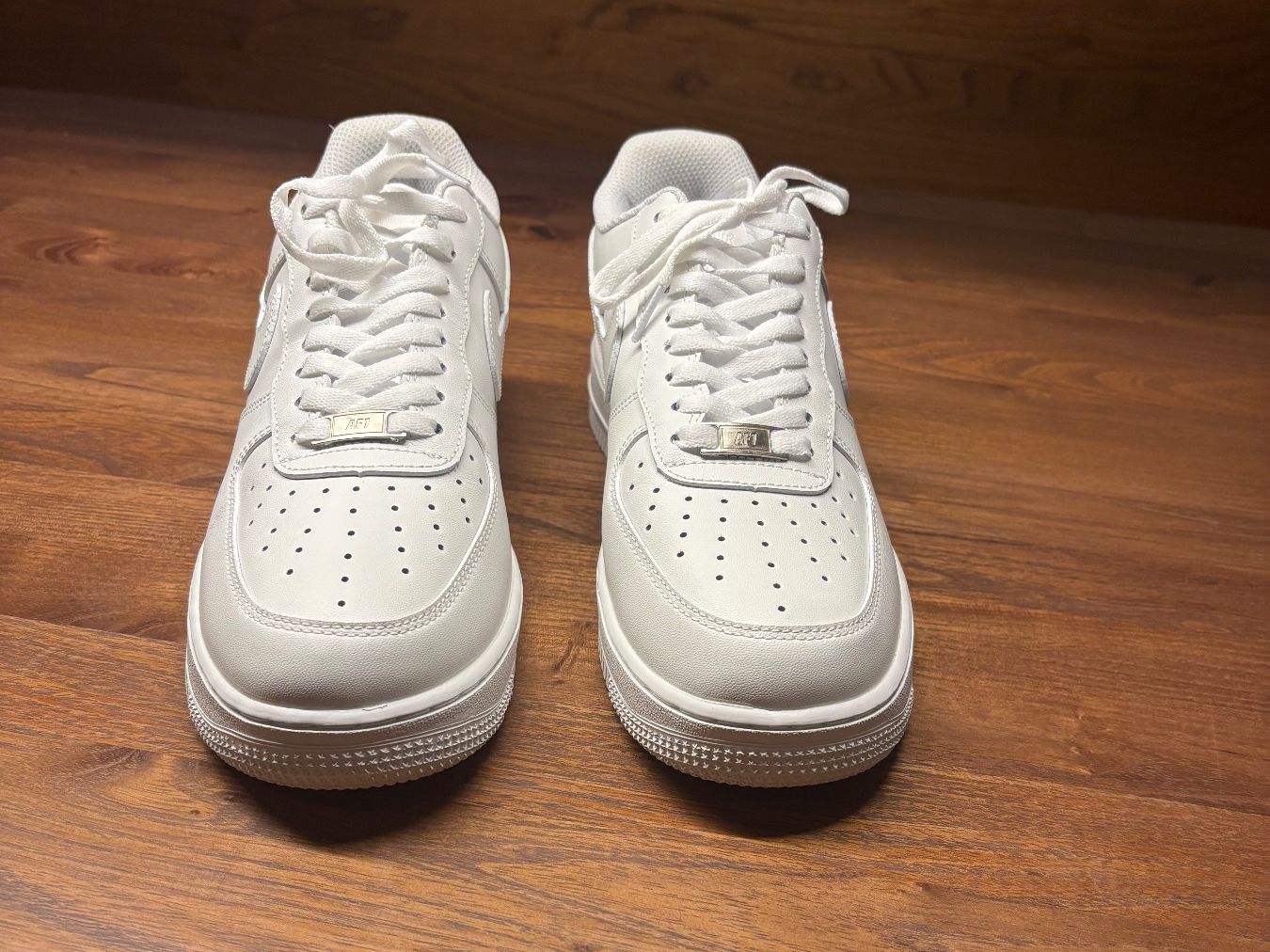 Nike Herrenschuhe: AirForce 1 Weiss Gr. 43 – Neu und originalverpackt aus St. Erhard von Kuba2003 1