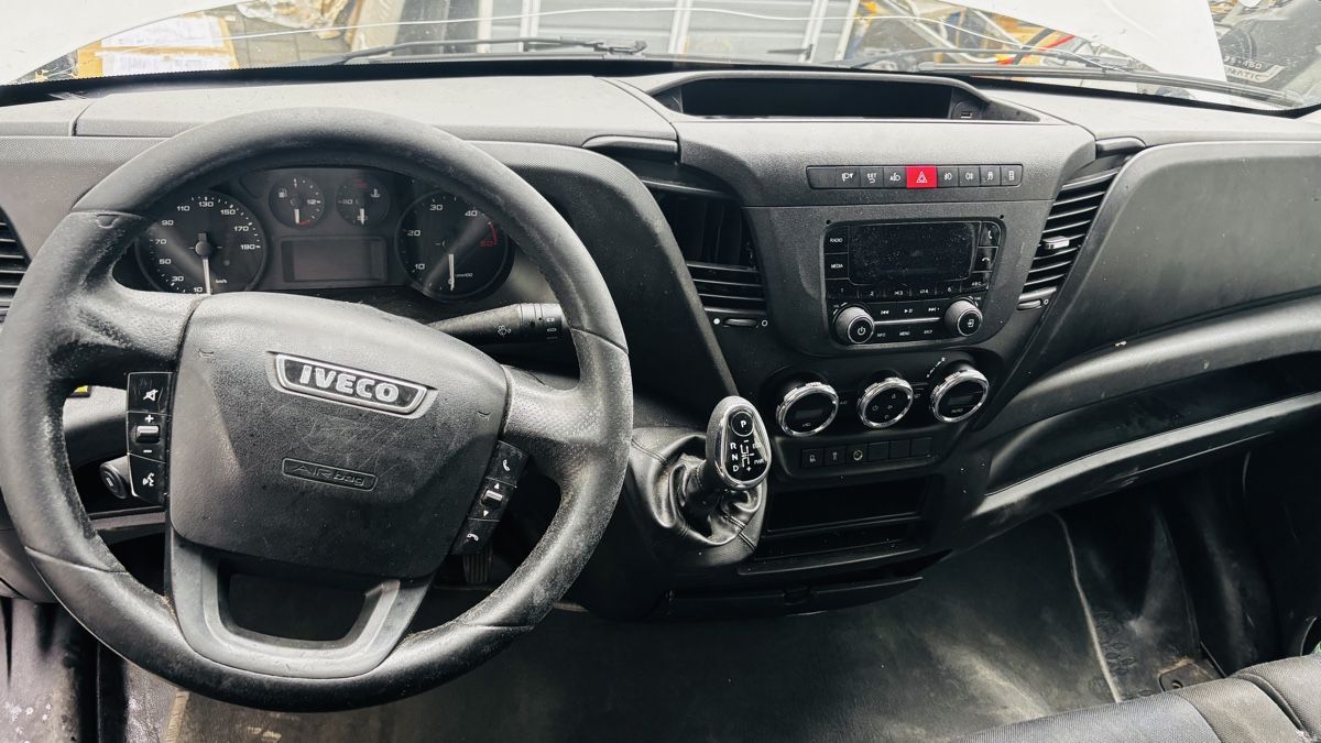 Iveco Veicoli commerciali: Iveco Daily 35S18 3.0 – Usato da Basel venduto da A.Transport 4