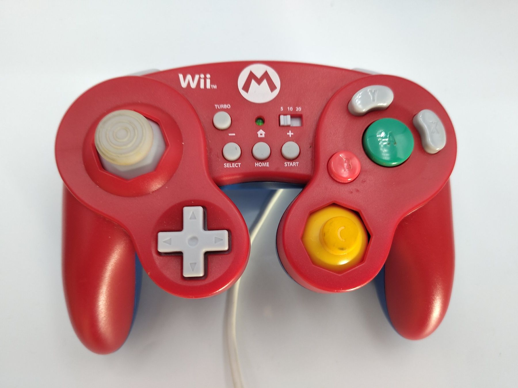 Nintendo Controller: Mario & Luigi Wii Classic Pro Controller / Hori Battle Pad – Gebraucht aus Kloten von SuperRetroPixels 1