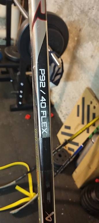 Crosses & Cannes: Bauer Hyperlite Eishockeystock  – D'occasion à Biel/Bienne par sheila7002 2