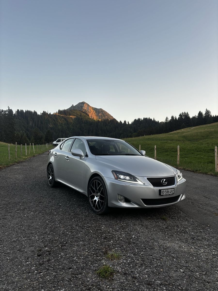 Lexus Automobili: Lexus IS 250 AWD – Usato da Le Pâquier-Montbarry venduto da dro_z7lz 4