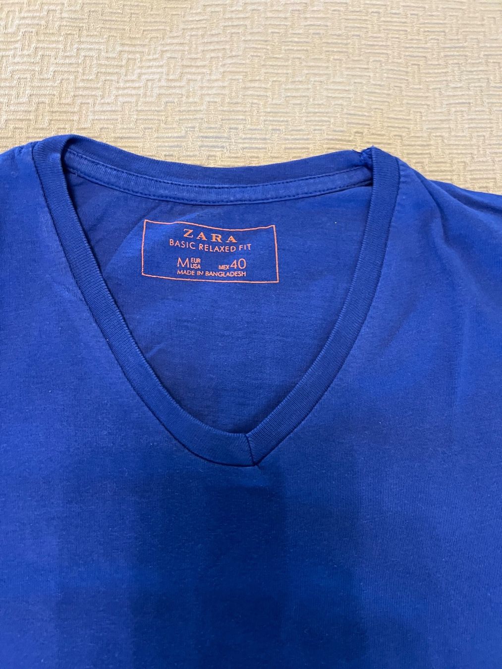 Zara T-Shirts: Zara T-Shirt Gr. M – Gebraucht aus Altendorf von wqv_97 1