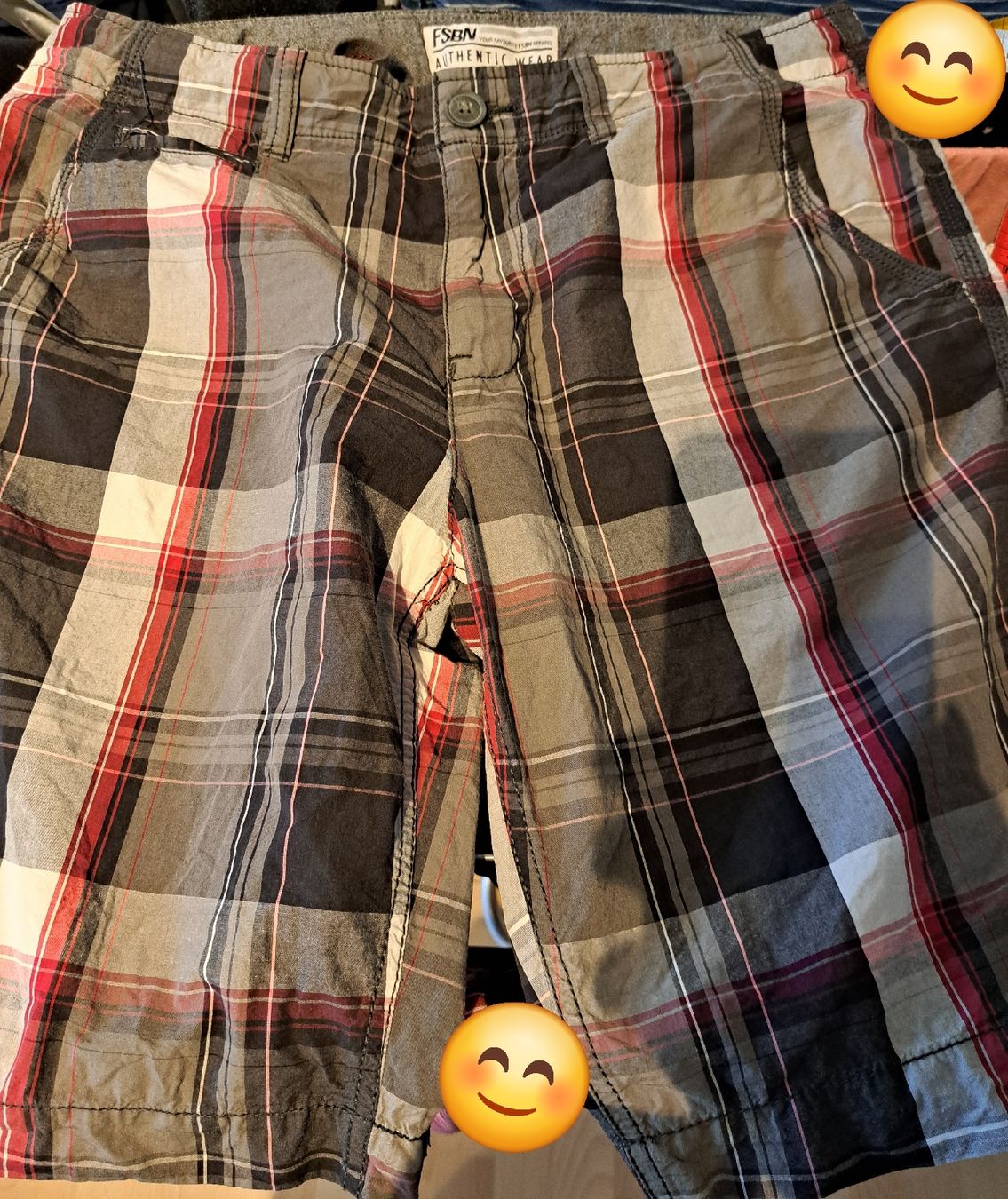 Pantaloni: Shorts FSBN Gr.M mehrfarbig – Usato da Bellach venduto da TORA4
