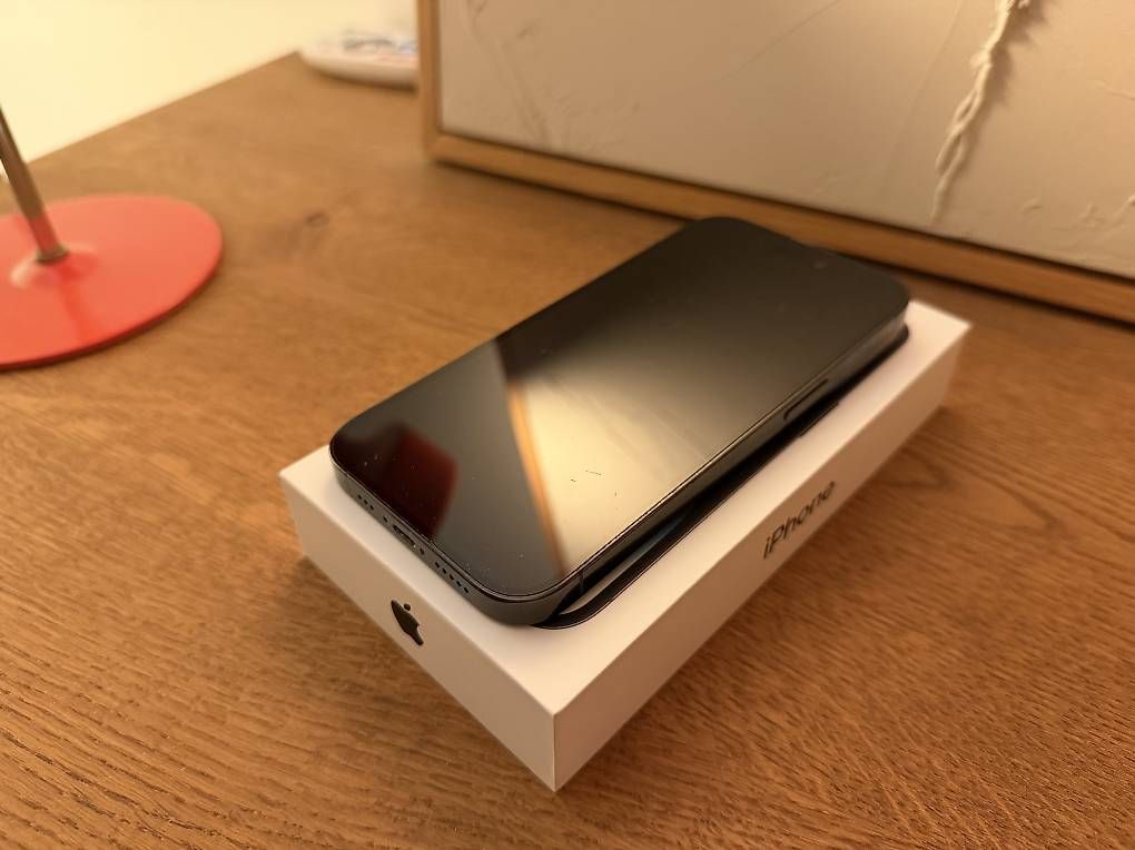 Handys / Smartphones: iPhone 14 Pro 128 GB Space Black – Gebraucht aus Dulliken von aurum.xcv 1