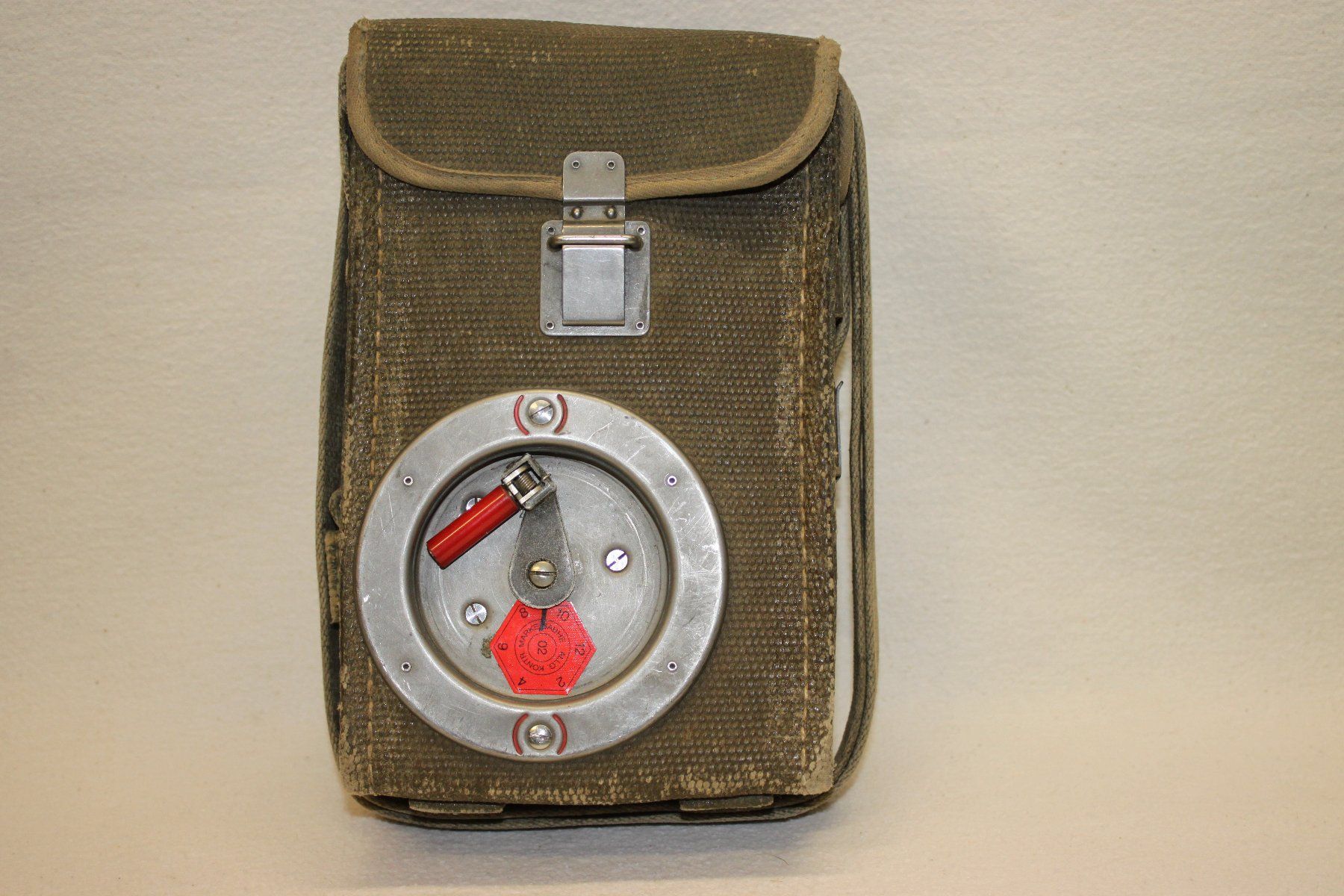 Telefone: Antikes Feldtelefon 50 (Ftf 50) Schweizer Armee – Gebraucht aus Thun von Amye