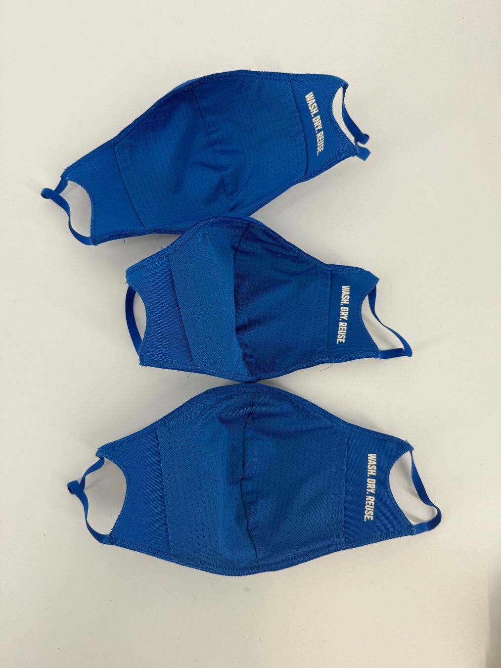 Masken: 3 Adidas Stoffmasken – Gebraucht aus Auenstein von moin. 1