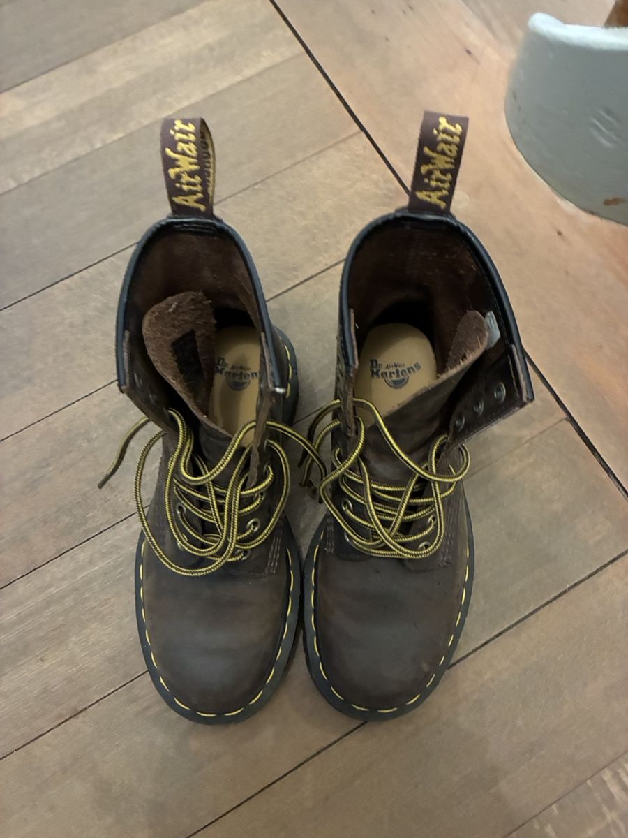 Dr. Martens Scarpe da donna: Dr. Martens Boots Braun Leder – Usato da Ziegelbrücke venduto da D_ZH