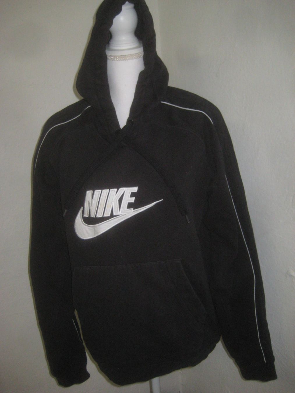 Nike Pullover & Sweatshirts: HERREN  ODER DAMEN   KAPUZENPULLOVER – Gebraucht aus Uster von flocke1