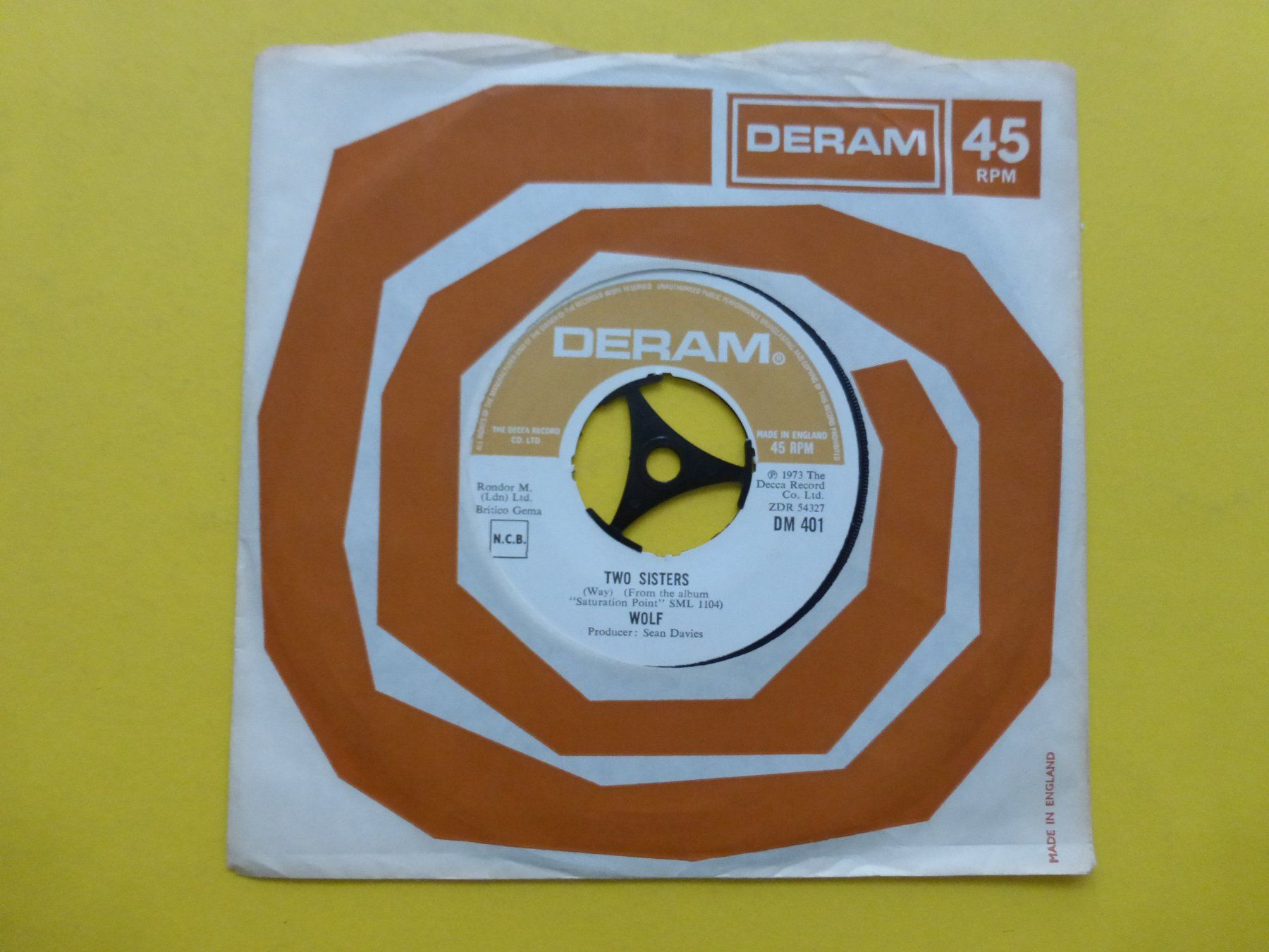Dischi in vinile: Wolf – Two Sisters / Go Down – Usato da Zürich venduto da Swiss57