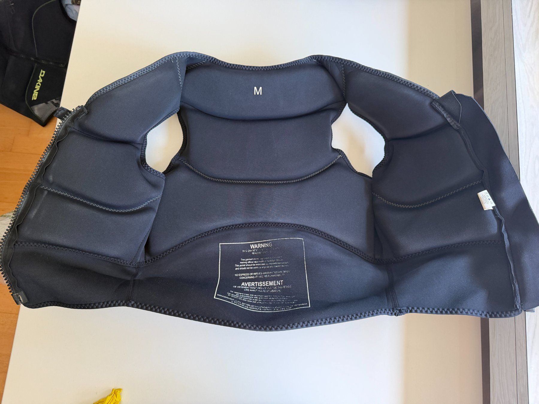 Protezioni & Imbottiture: DAKINE Surface KITE VEST - impact vest size M – Usato da Zürich venduto da JulesZHW 2