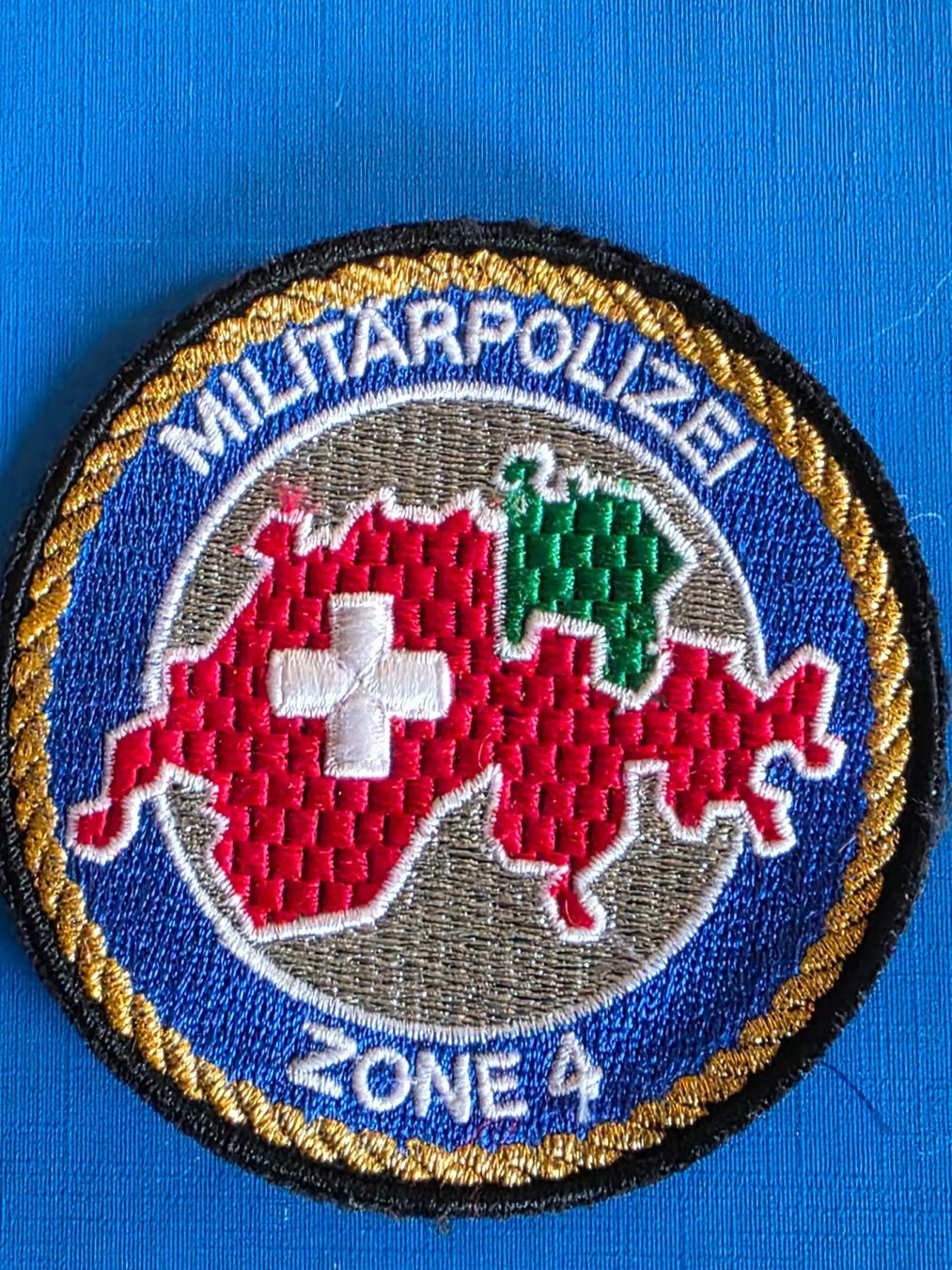 Schweizer Armee Placchette & Badge: Militar Polizei Abzeichen Badge Zone 4 Original – Usato da Nyon venduto da freetoys08