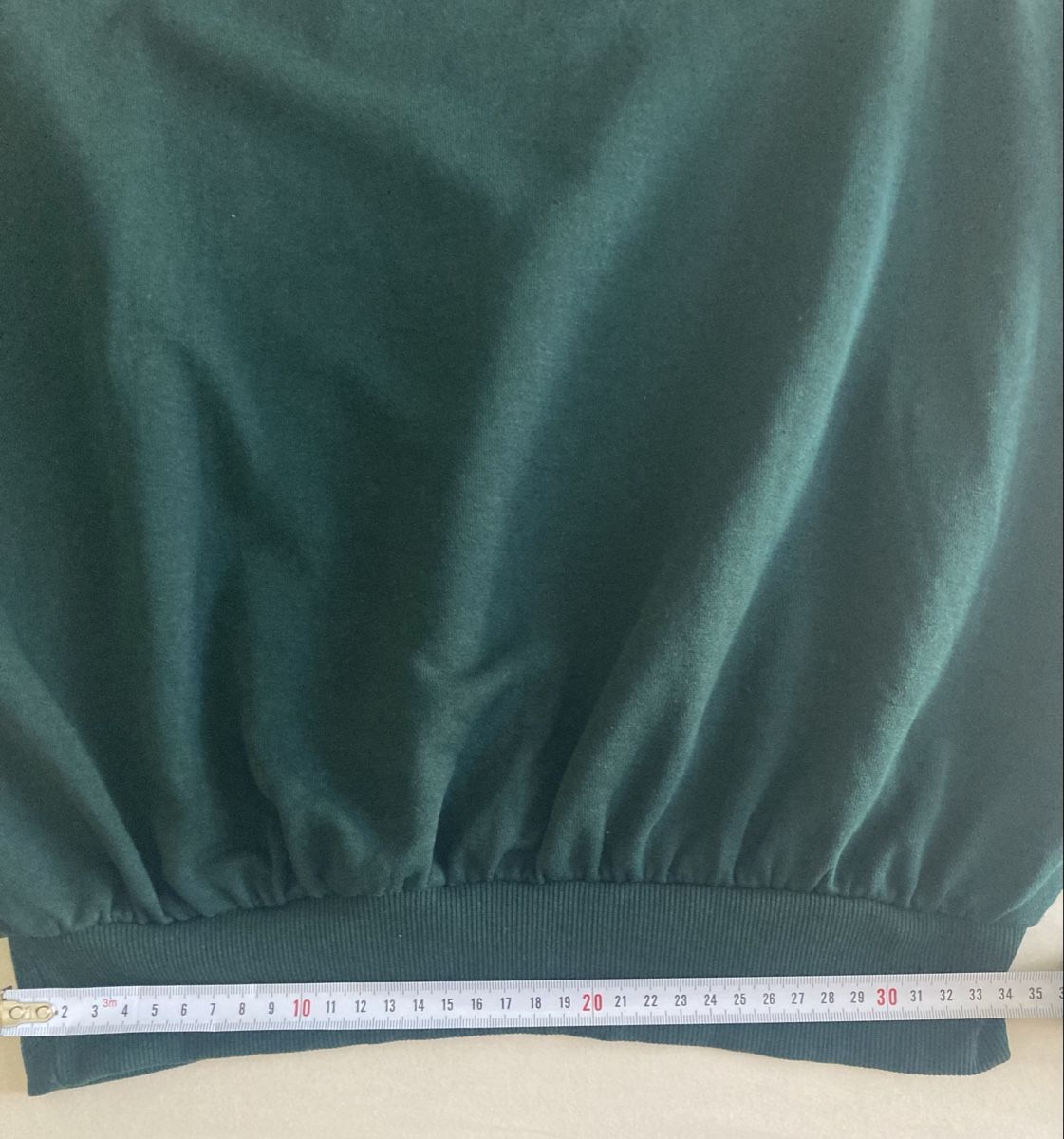 H&M Lotti di vestiti: 3 Pullover Peanuts H&M Grösse XS S 170 gebraucht – Usato da Baar venduto da Flobee 9