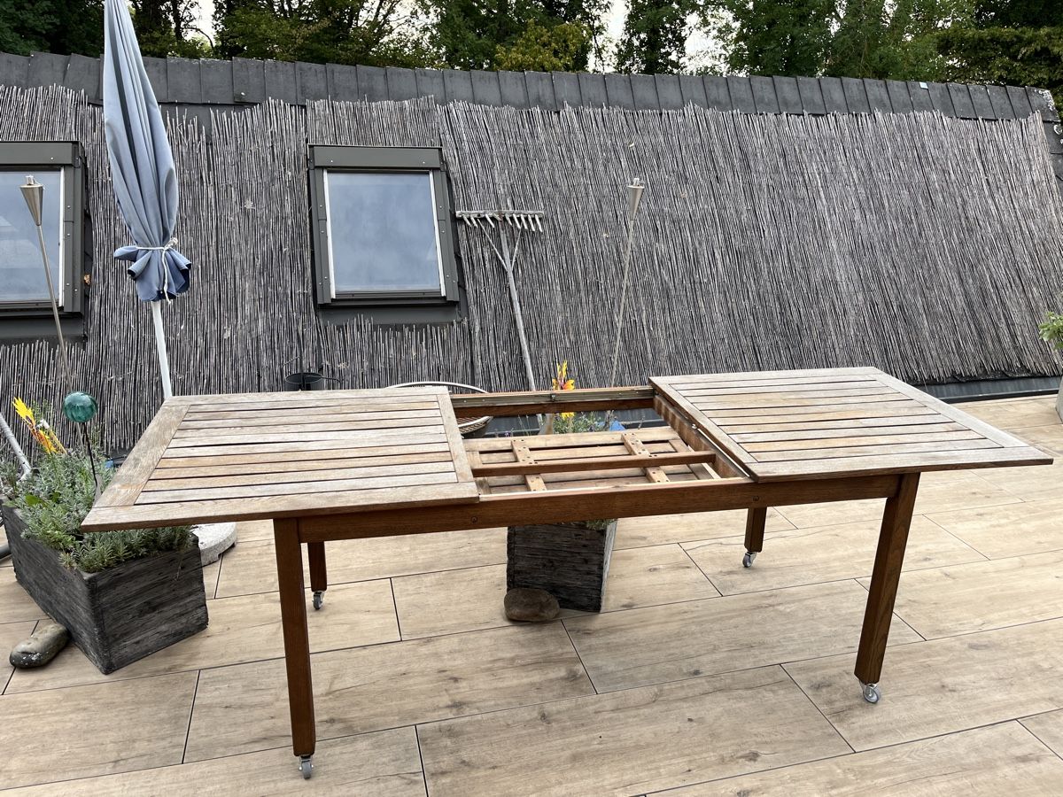 Set de table et chaises: Gartentisch mit 6 Stühlen – D'occasion à Buchs AG par chreiebaum 3