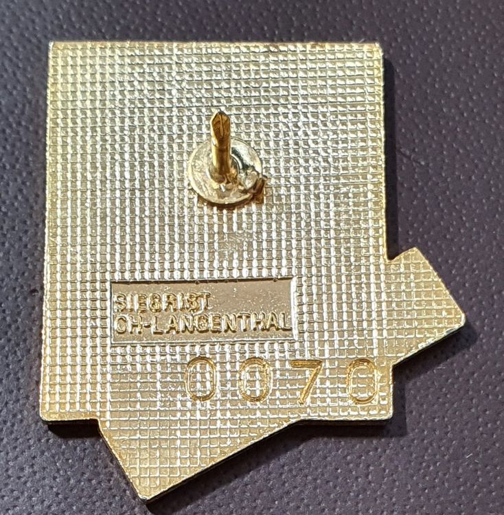 R233 - Pin Fussball FC Olten Vet's Nr. 070 | Kaufen auf Ricardo