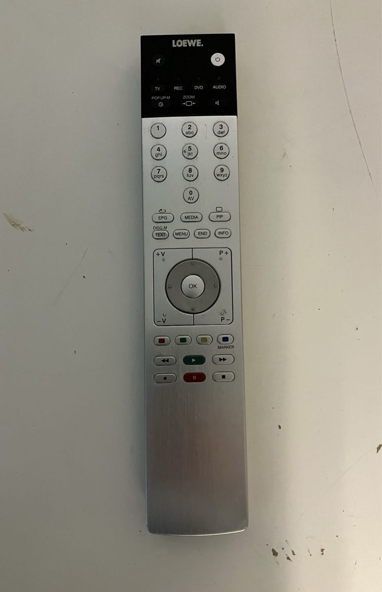 Loewe Telecomandi: Loewe TV Fernbedienung – Usato da Lausen venduto da pipo4415