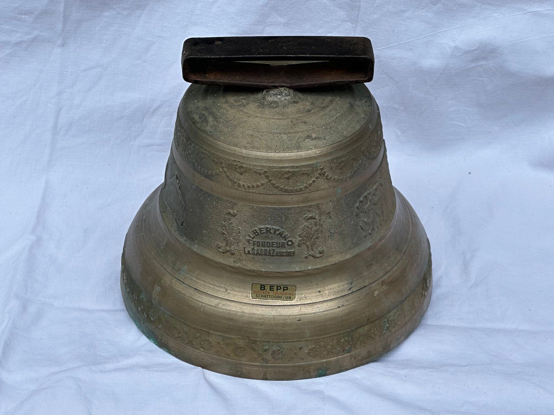 Campanacci mucche: Grosse Glocke ALBERTANO LA SARRAZ Schweizer Kuhglocke – Usato da Buochs venduto da hubi98