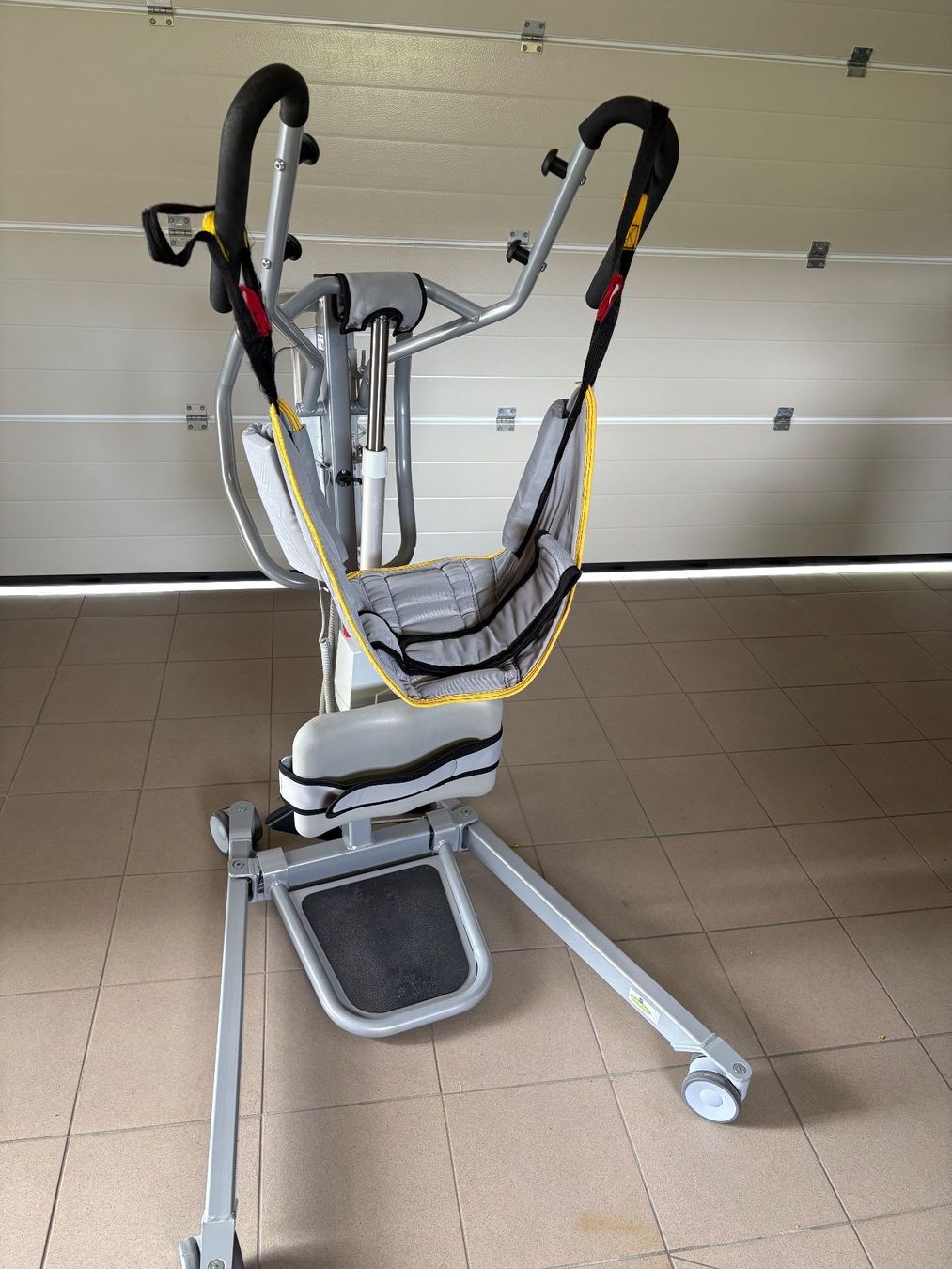 Balken: VERMEIREN Invaliden-Lift – Gebraucht aus Zuzwil SG von Zibu-3 2