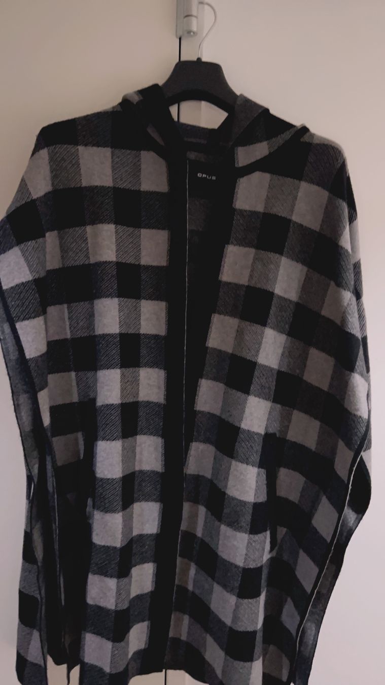 Opus Altro in Moda donna: Opus Abibo cape – Nuovo (secondo la descrizione) da Luzern venduto da Sommer_26
