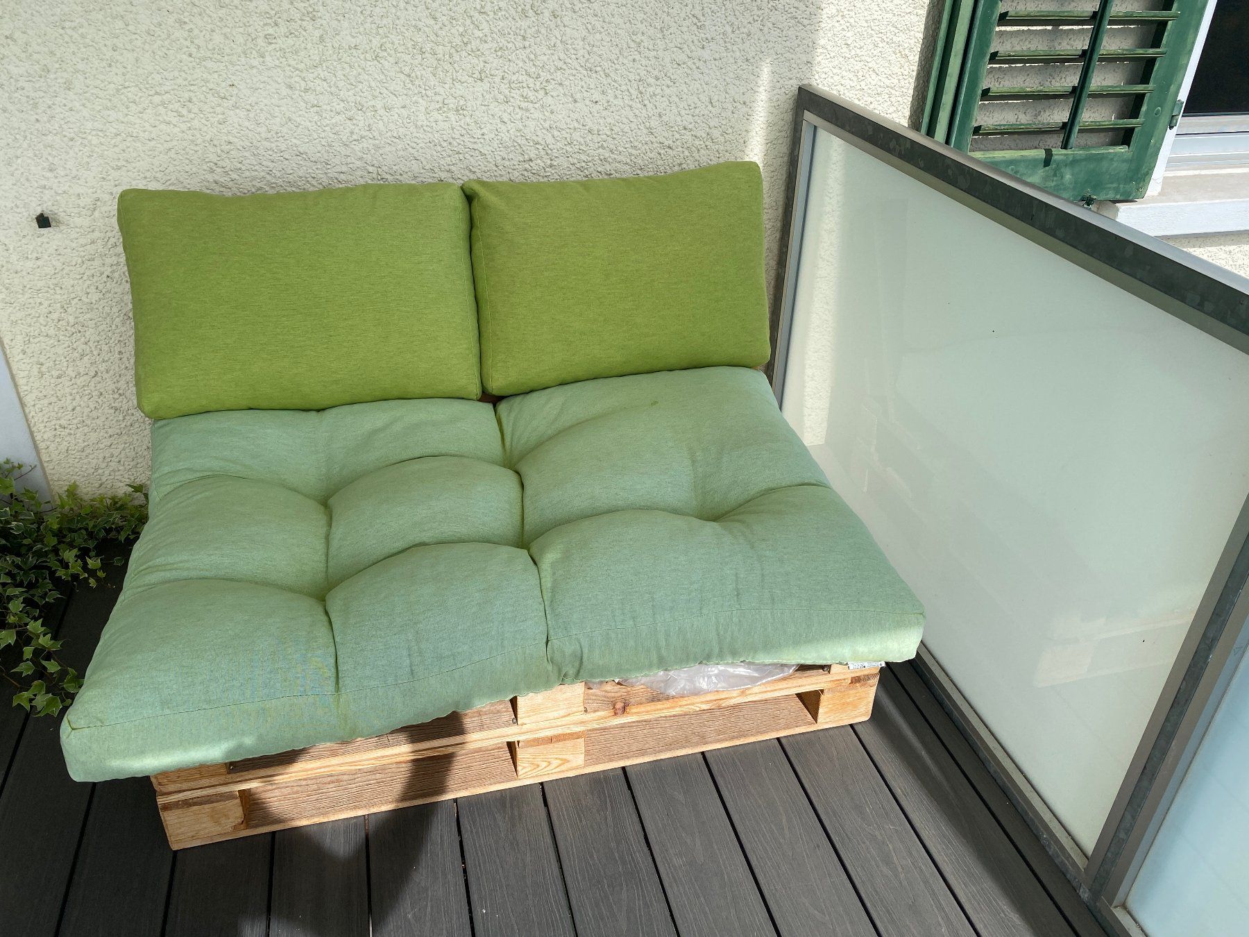 Paletten: Palettensofa – Gebraucht aus Solothurn von dmo_25 1