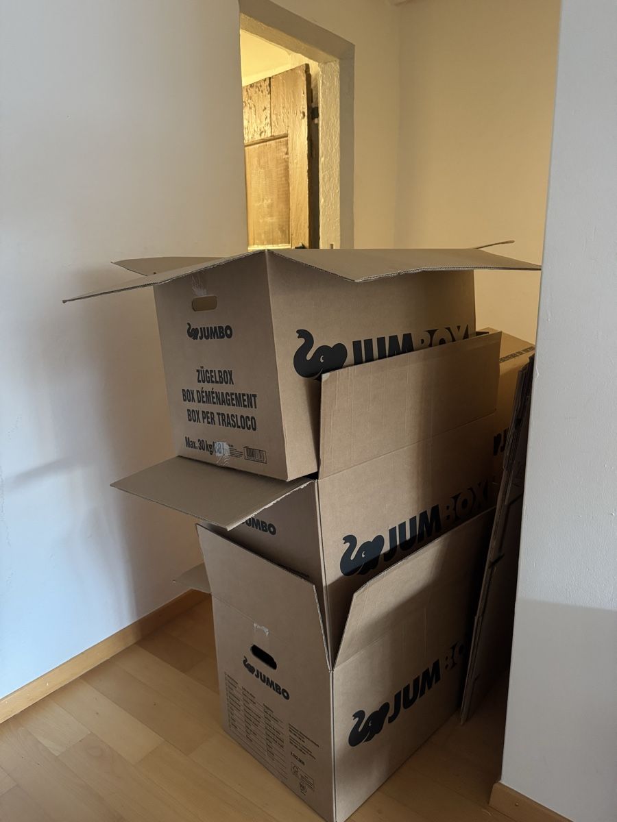 Ikea Cartoni: Umzugskartons ca 8stück – Usato da Zürich venduto da Miriana