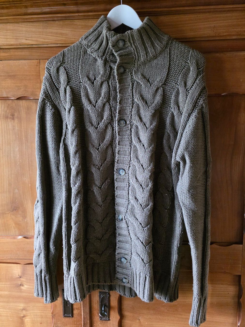 Navyboot Jacken: Navyboot Strick Jacke Cardigan Pullover - Grösse L – Gebraucht aus Walterswil BE von Lonitti