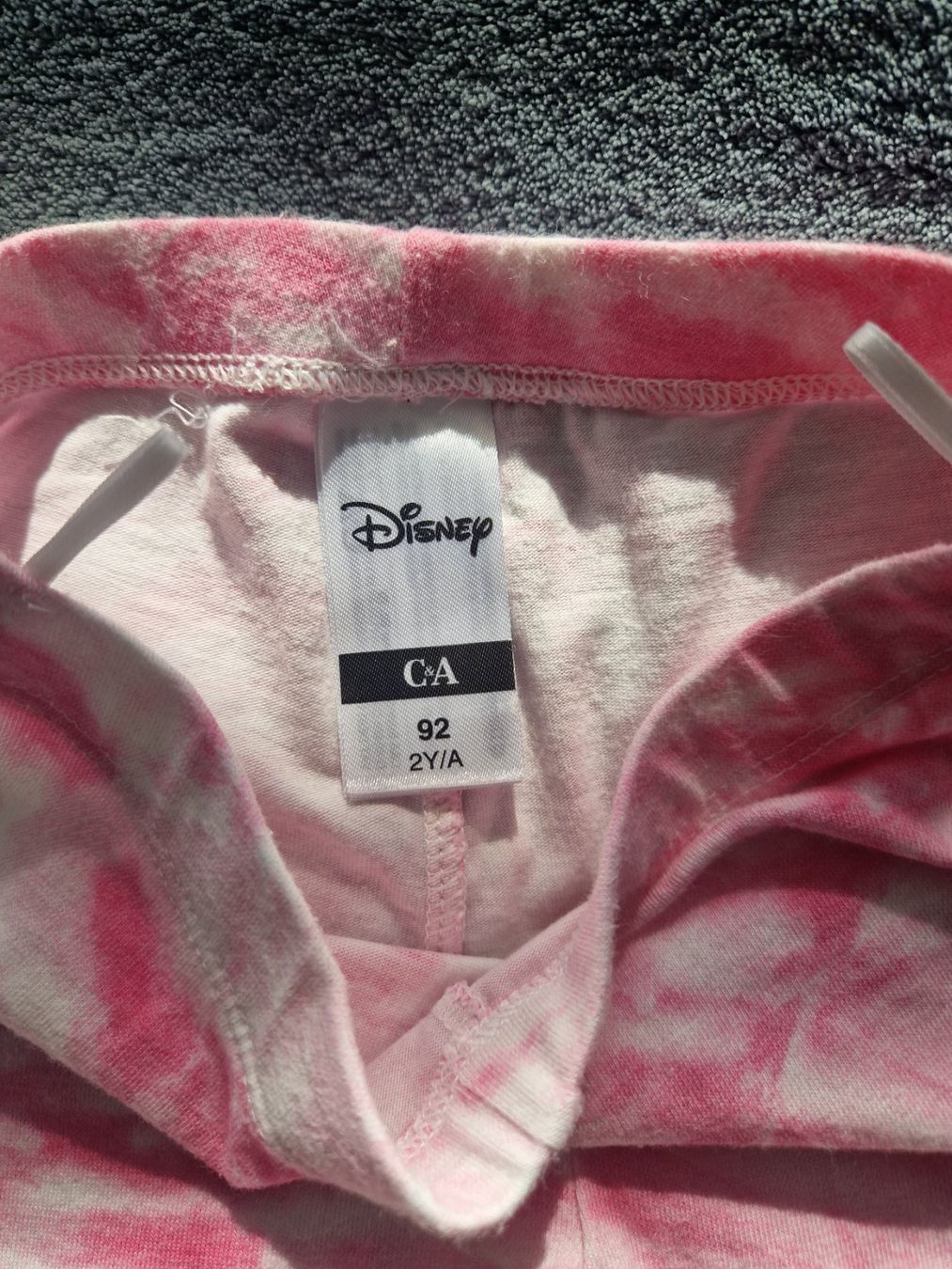 C&A Calze & Collant: Capri Leggings grösse 92 Minnie Maus – Usato da Heimberg venduto da Eleanor20 1