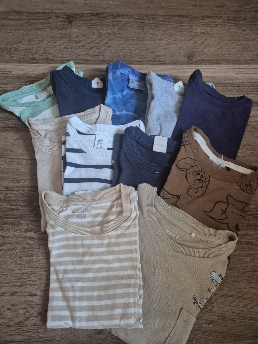 Lotti & Set di vestiti: 11 T-Shirts Grösse 98/104 – Usato da Port venduto da ste_5fyt