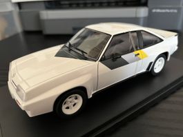 Opel Manta B 400.    1:24