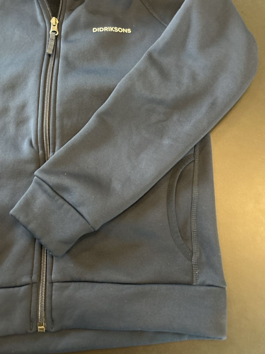 Didriksons Maglioni & Felpe: Fleecejacke/Pullover Didriksons 140 neuwertig – Usato da Benken ZH venduto da Pinot2015 3