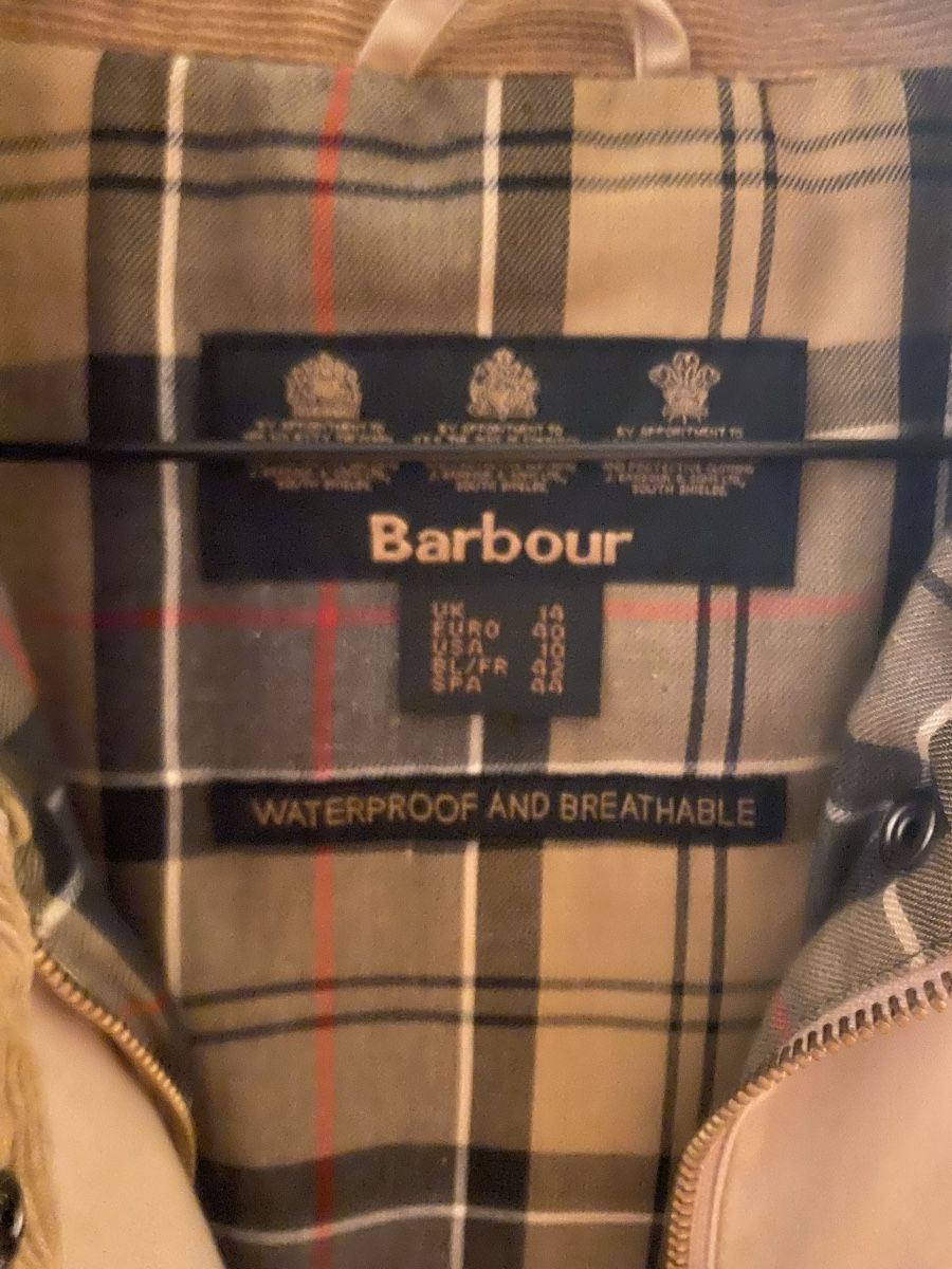 Barbour Jacken: Barbour Jacke beige – Gebraucht aus Zürich von cir_y7m8