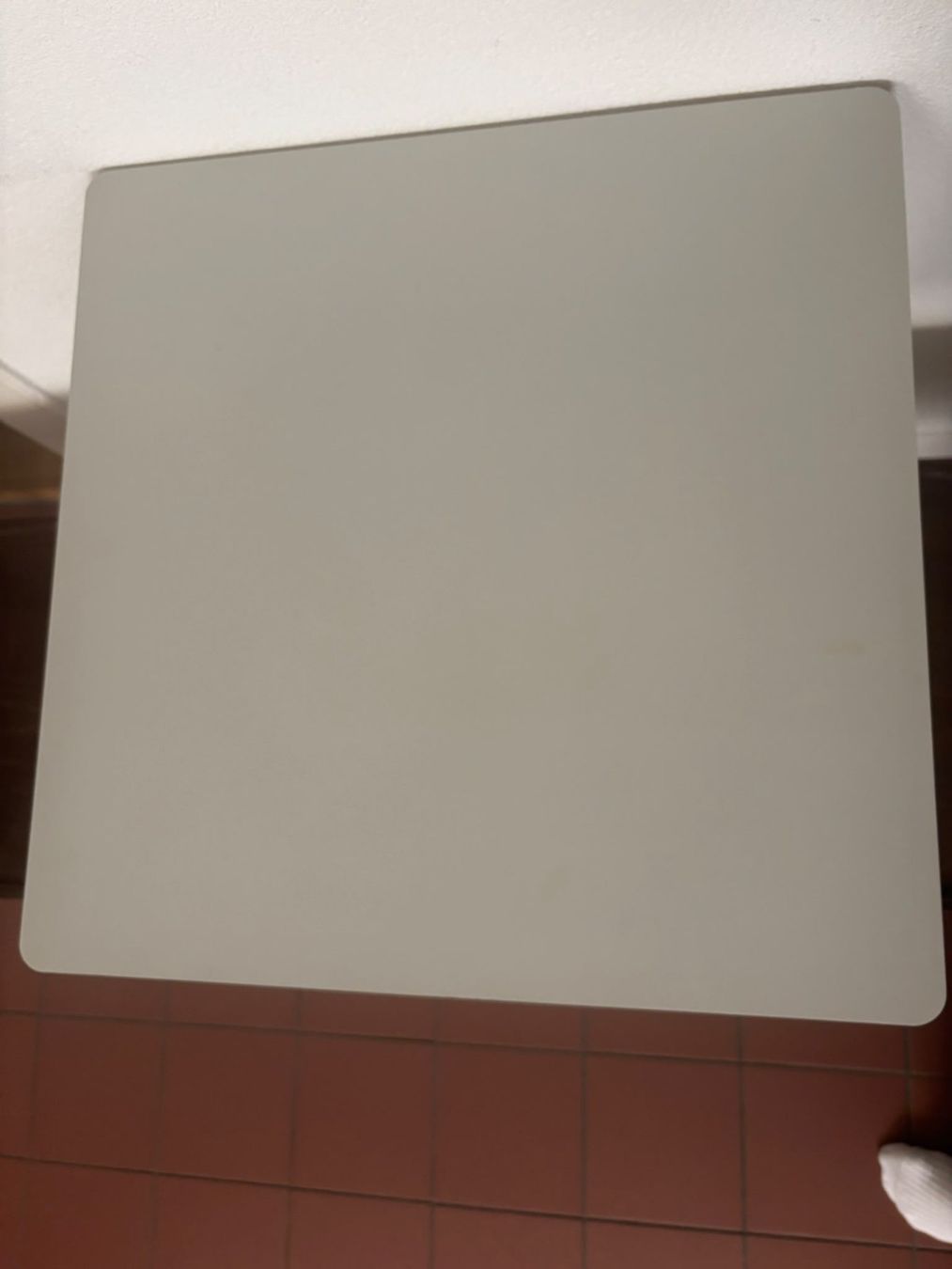 Hay Tische: Hay Neu Table - 60x60cm - hellgrau – Gebraucht aus Meilen von Tingaling627 4