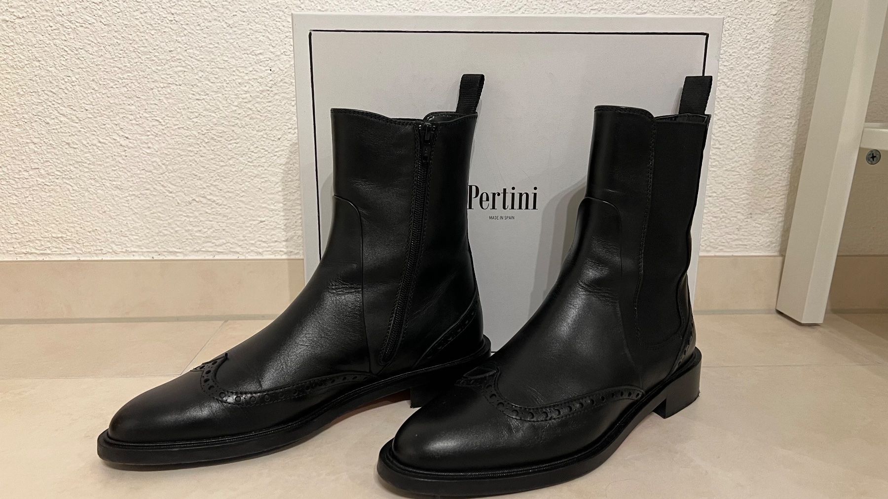 Damenschuhe: Pertini Chelsea Boots – Gebraucht aus Ebmatingen von lwe_x6h5