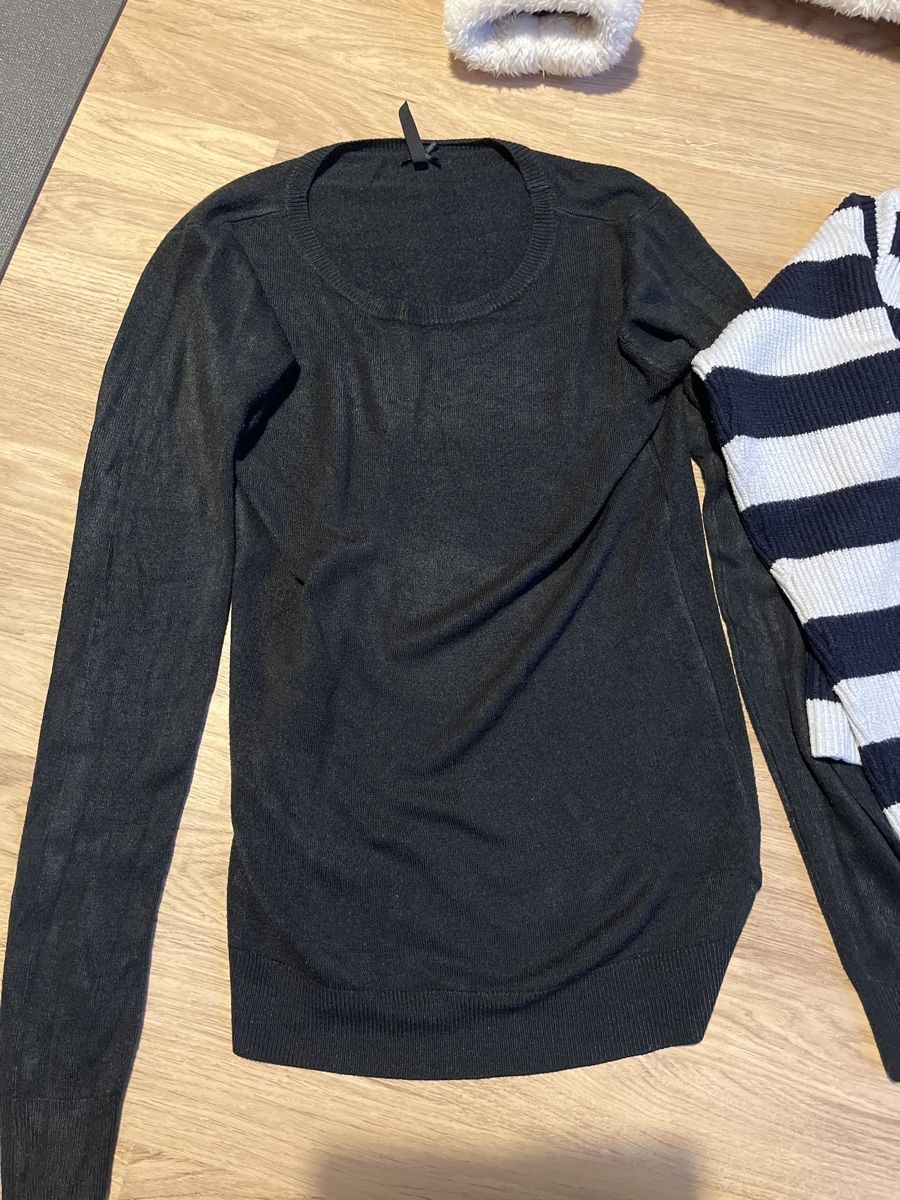 Lotti di vestiti: Kleider Set: Shearling Jacke, 2 x Pulli , Grösse S/M – Usato da Wallbach venduto da wonderlike 3