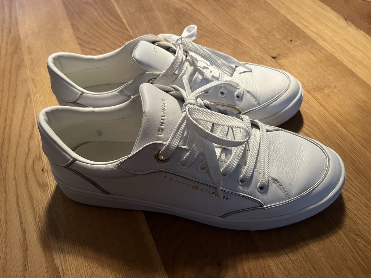 Tommy Hilfiger Scarpe da donna: Coole Tommy Hilfiger sneakers – Usato da Kaltbrunn venduto da Minchen123 2