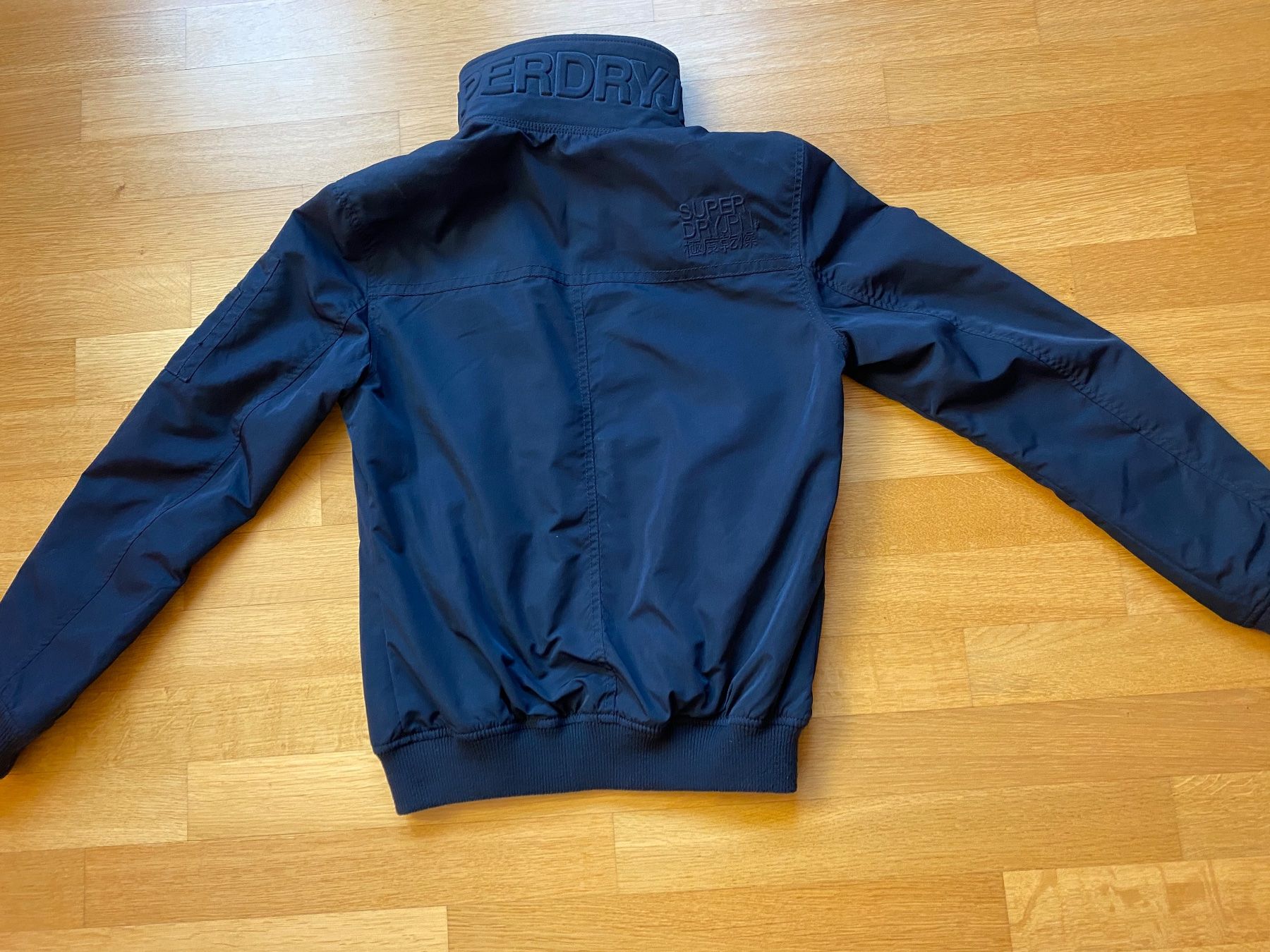 Superdry Giacche: Superdry Jacke - neuwertiger Zustand – Usato da Zürich venduto da Graes23 5