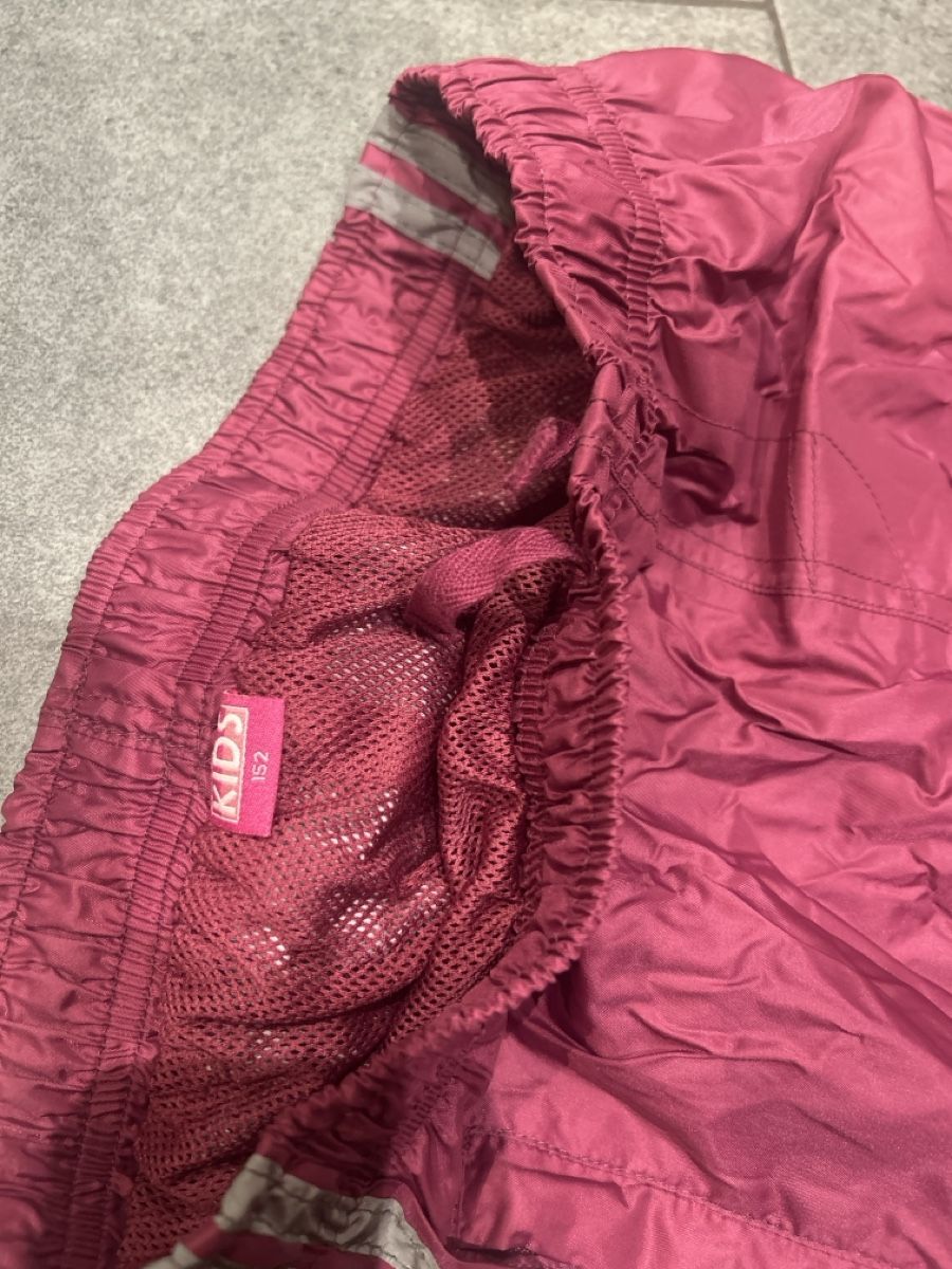 Manor Hosen: Regenhose von Manor Mädchen, Grösse 152 – Gebraucht aus Mühledorf SO von Dania77 3