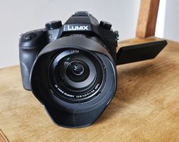 Panasonic Lumix DMC-FZ1000